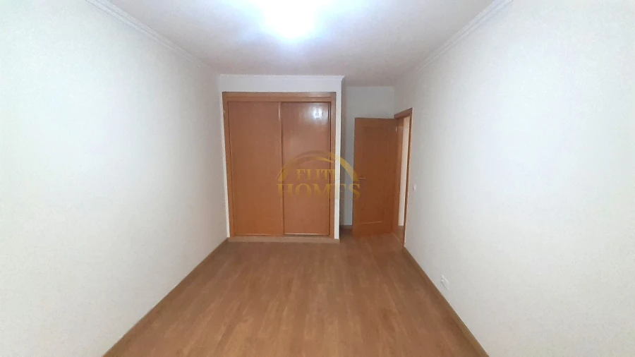 Apartamento T3 para Venda em Rio de Mouro Foto 12