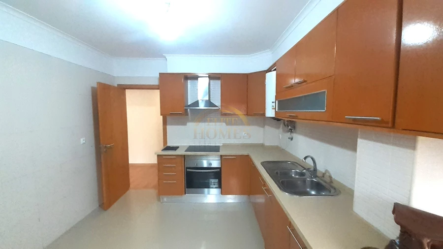 Apartamento T3 para Venda em Rio de Mouro Foto 10