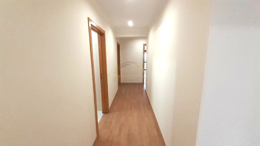 Apartamento T3 para Venda em Rio de Mouro Foto 21