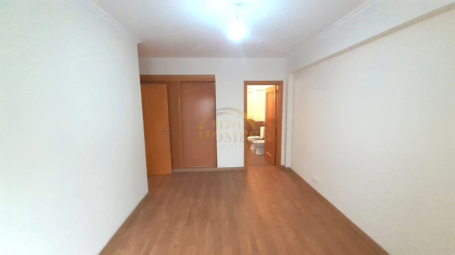 Apartamento T3 para Venda em Rio de Mouro Foto 18