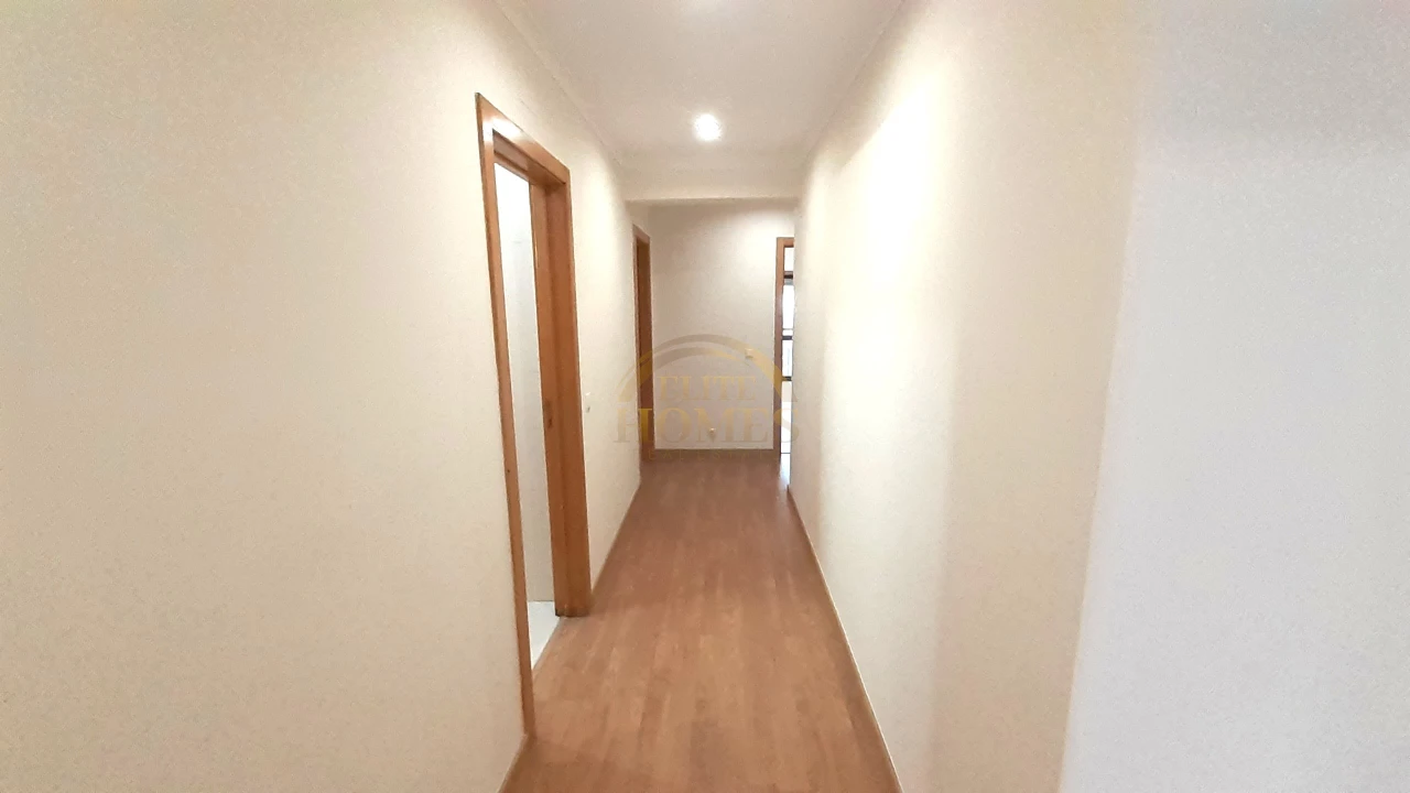 Apartamento T3 para Venda em Rio de Mouro Foto 21