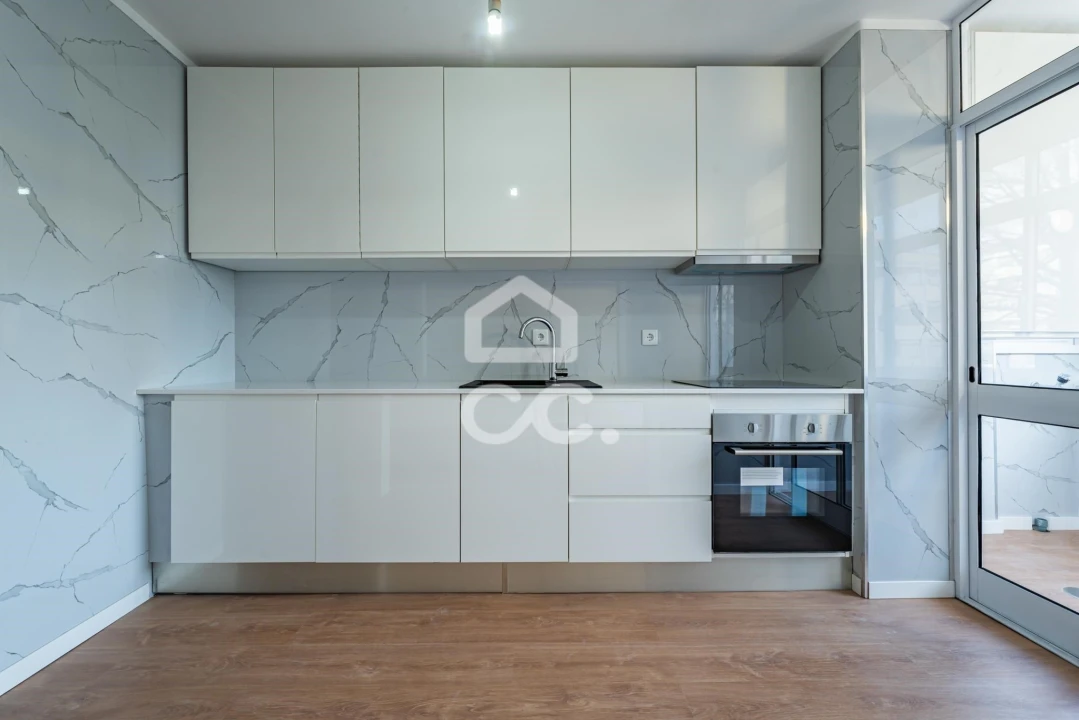 Apartamento T3 para Venda em Ramalde Foto 5