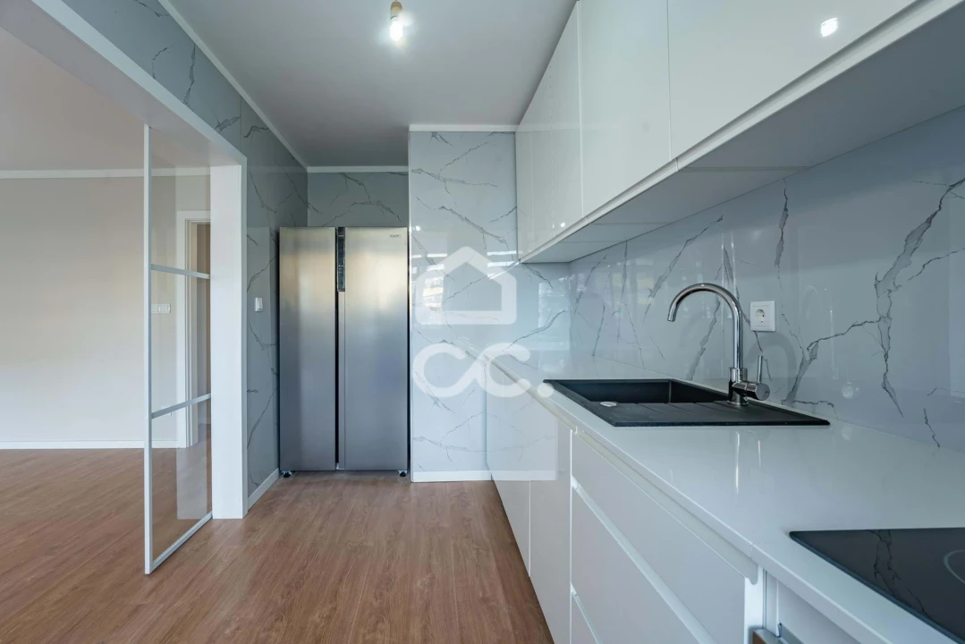 Apartamento T3 para Venda em Ramalde Foto 3