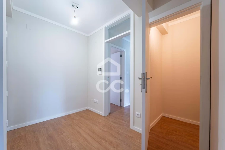 Apartamento T3 para Venda em Ramalde Foto 11