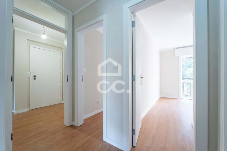 Apartamento T3 para Venda em Ramalde Foto 10