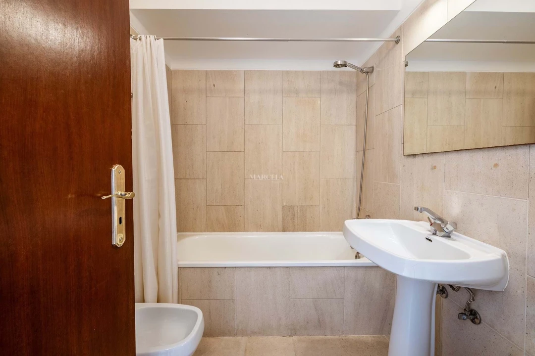 Apartamento T2 para Venda em Lagos (São Sebastião e Santa Maria) Foto 12