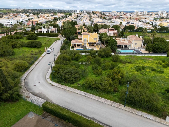 Terreno para Venda em Lagos (São Sebastião e Santa Maria) Foto 2