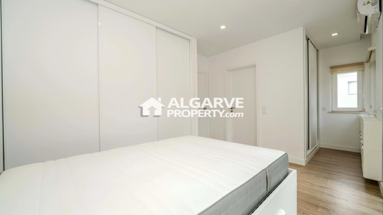 Moradia T2 para Venda em Quarteira Foto 15