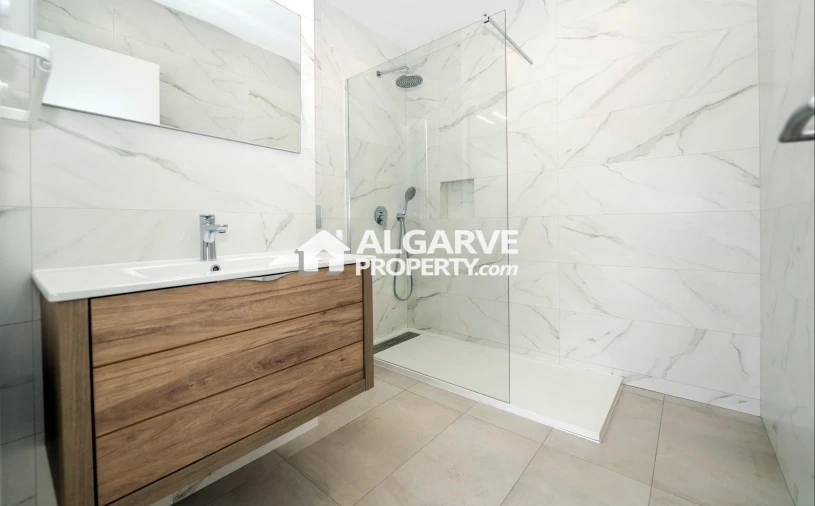 Moradia T2 para Venda em Quarteira Foto 13