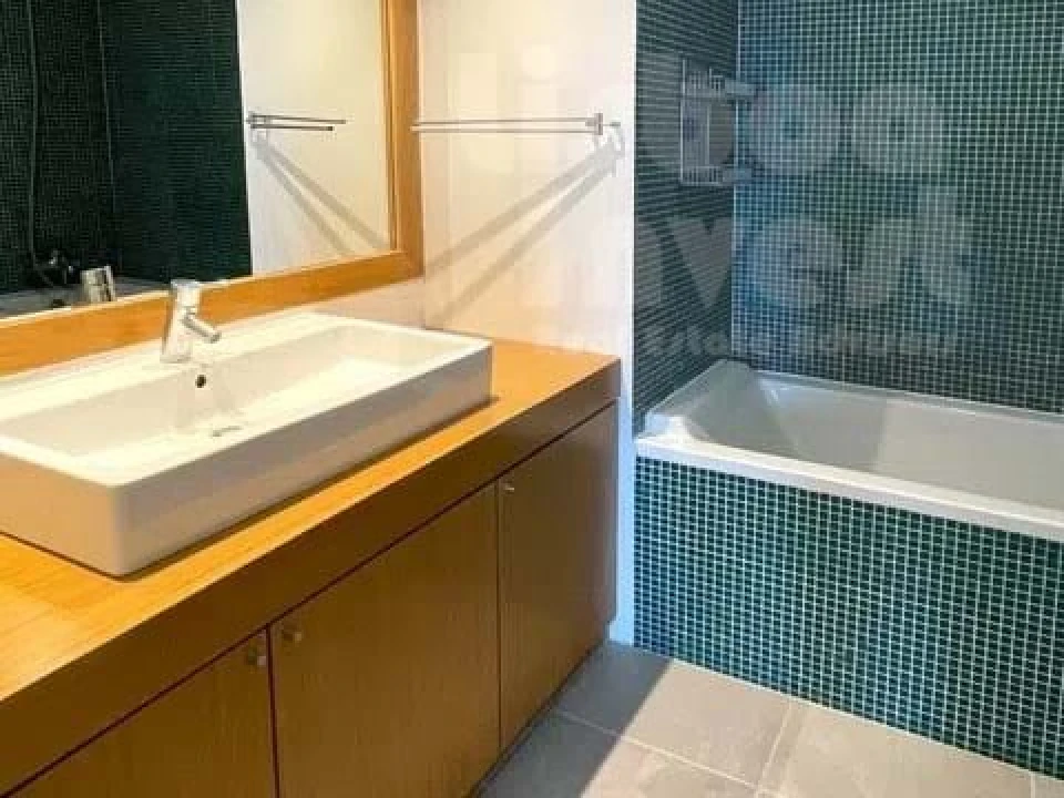 Apartamento T2 para Arrendamento em Campolide Foto 20