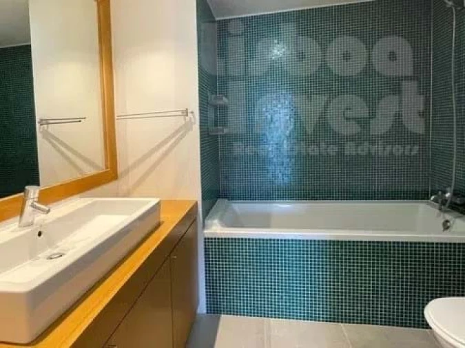 Apartamento T2 para Arrendamento em Campolide Foto 4