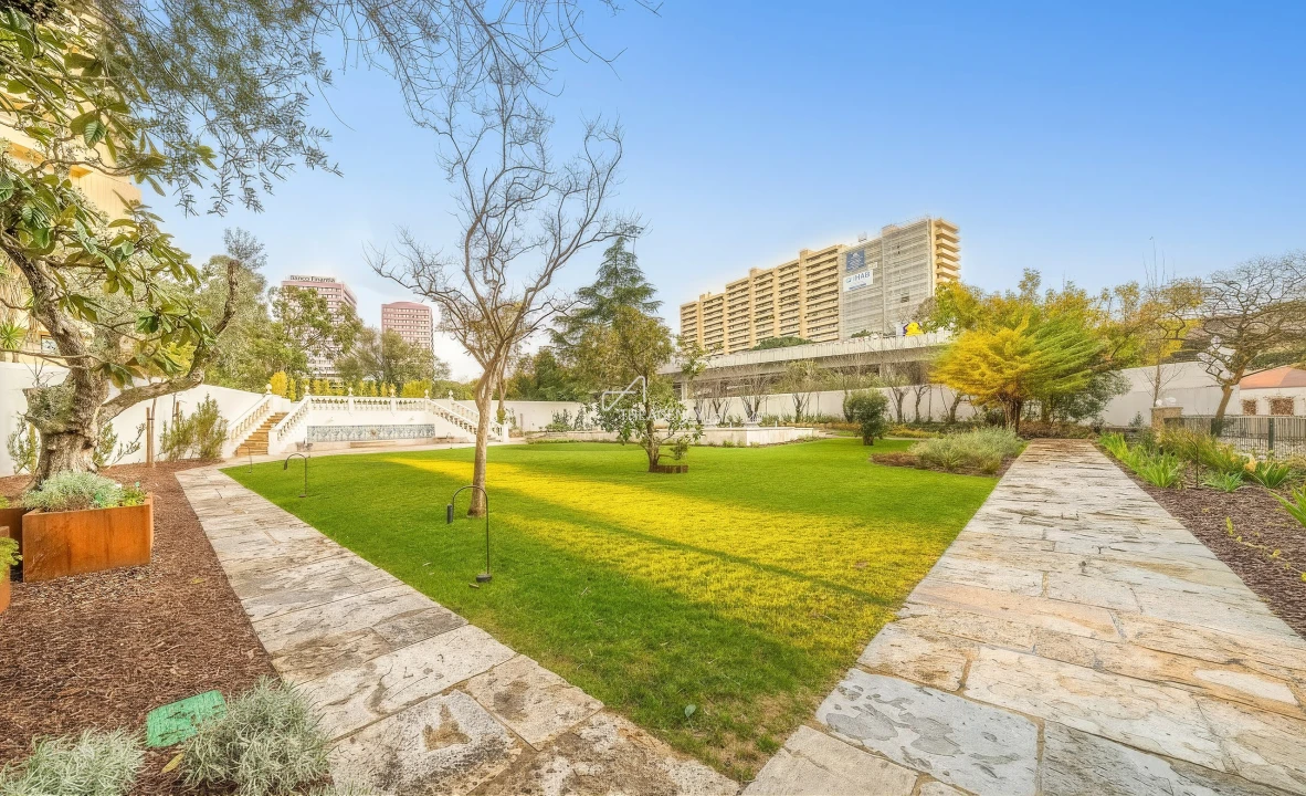 Apartamento T3 para Arrendamento em São Domingos de Benfica Foto 29