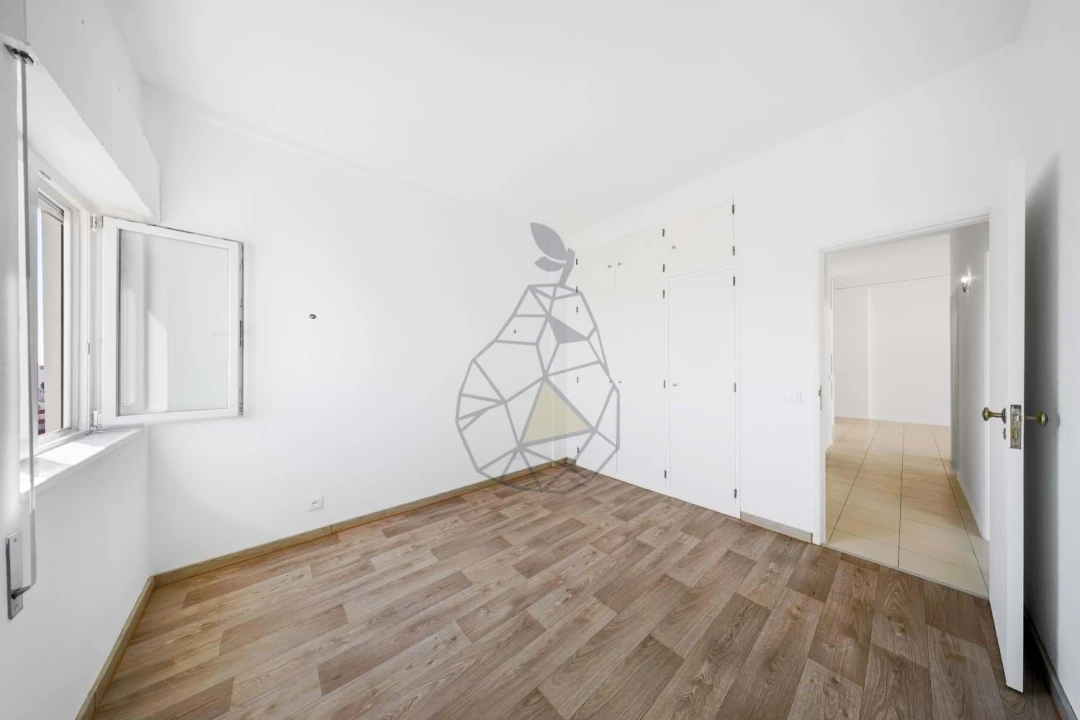 Apartamento T2 para Venda em Portimão Foto 23