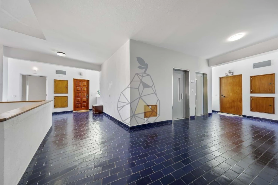 Apartamento T2 para Venda em Portimão Foto 37