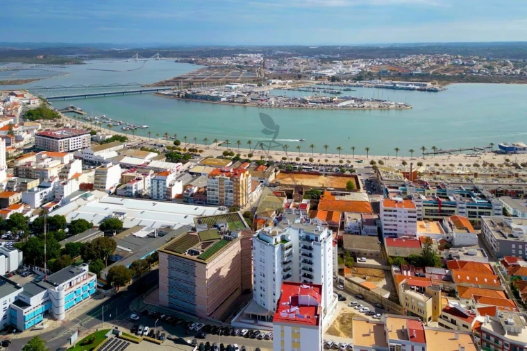 Apartamento T2 para Venda em Portimão Foto 40