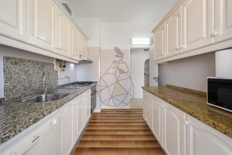 Apartamento T2 para Venda em Portimão Foto 14