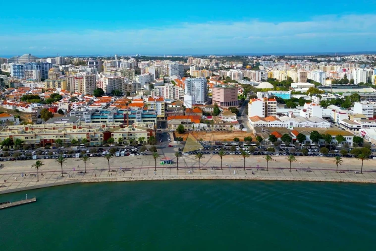 Apartamento T2 para Venda em Portimão Foto 42