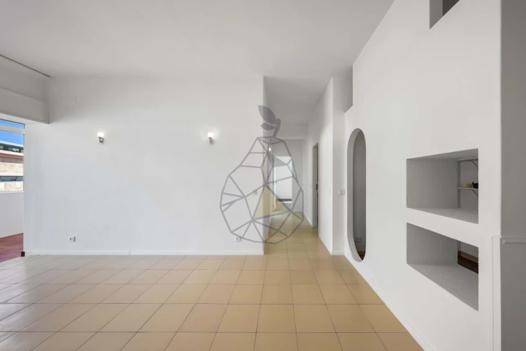 Apartamento T2 para Venda em Portimão Foto 8