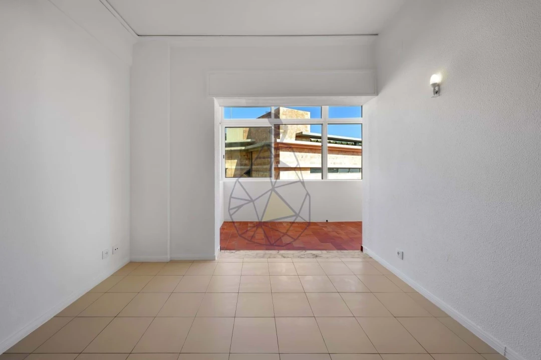 Apartamento T2 para Venda em Portimão Foto 30