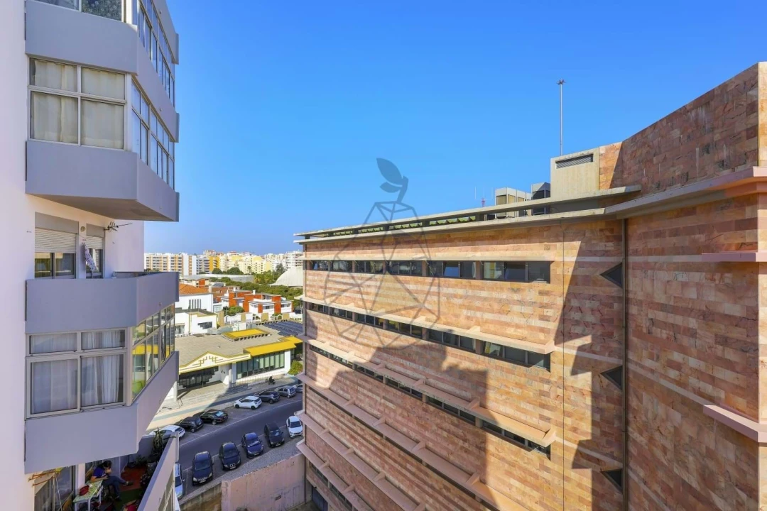 Apartamento T2 para Venda em Portimão Foto 29