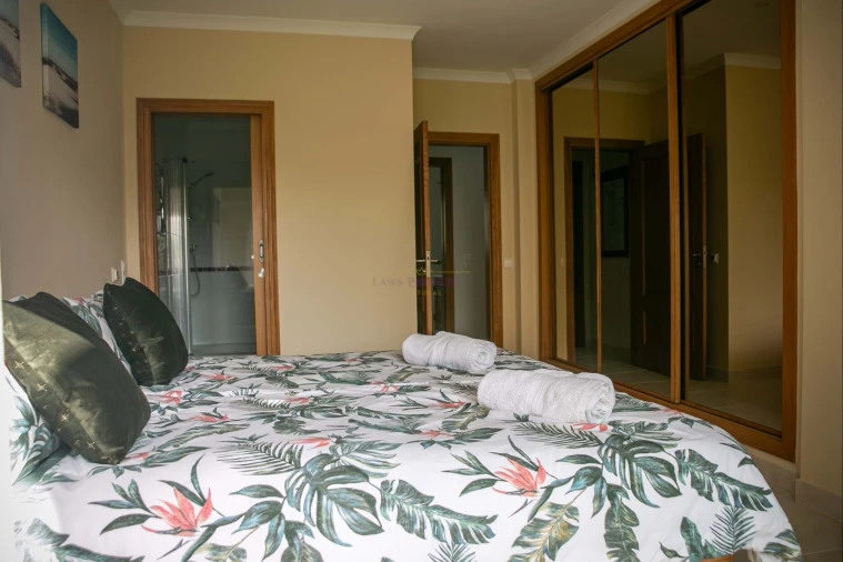 Moradia T2 para Venda em Lagos (São Sebastião e Santa Maria) Foto 5