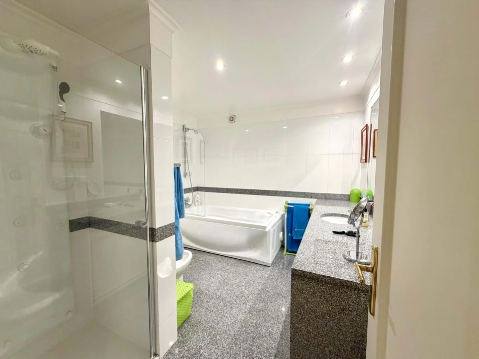 Apartamento T3 para Venda em Cascais e Estoril Foto 22