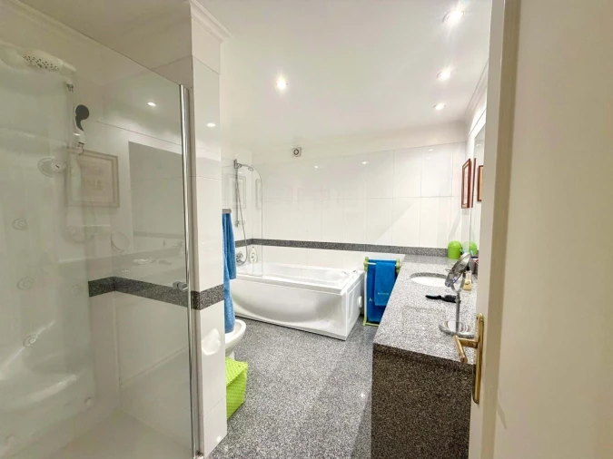 Apartamento T3 para Venda em Cascais e Estoril Foto 22