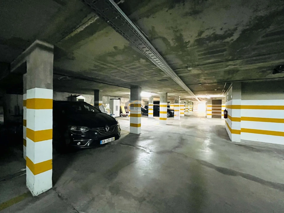 Apartamento T2 para Venda em Guia Foto 27