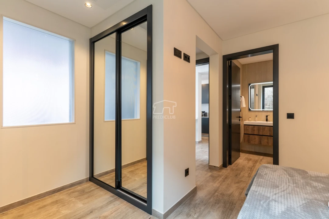 Moradia T3 para Venda em Arco da Calheta Foto 32