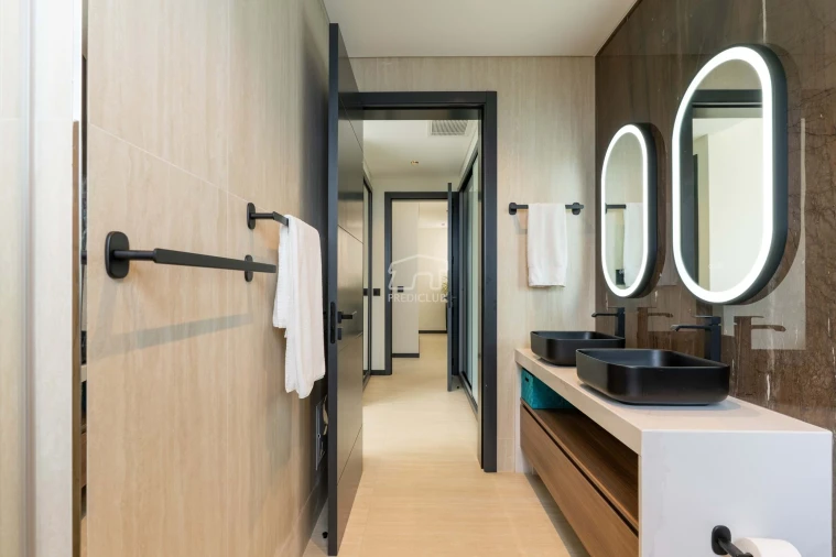 Moradia T3 para Venda em Arco da Calheta Foto 22