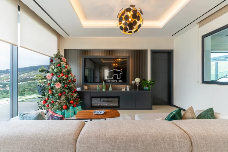 Moradia T3 para Venda em Arco da Calheta Foto 5