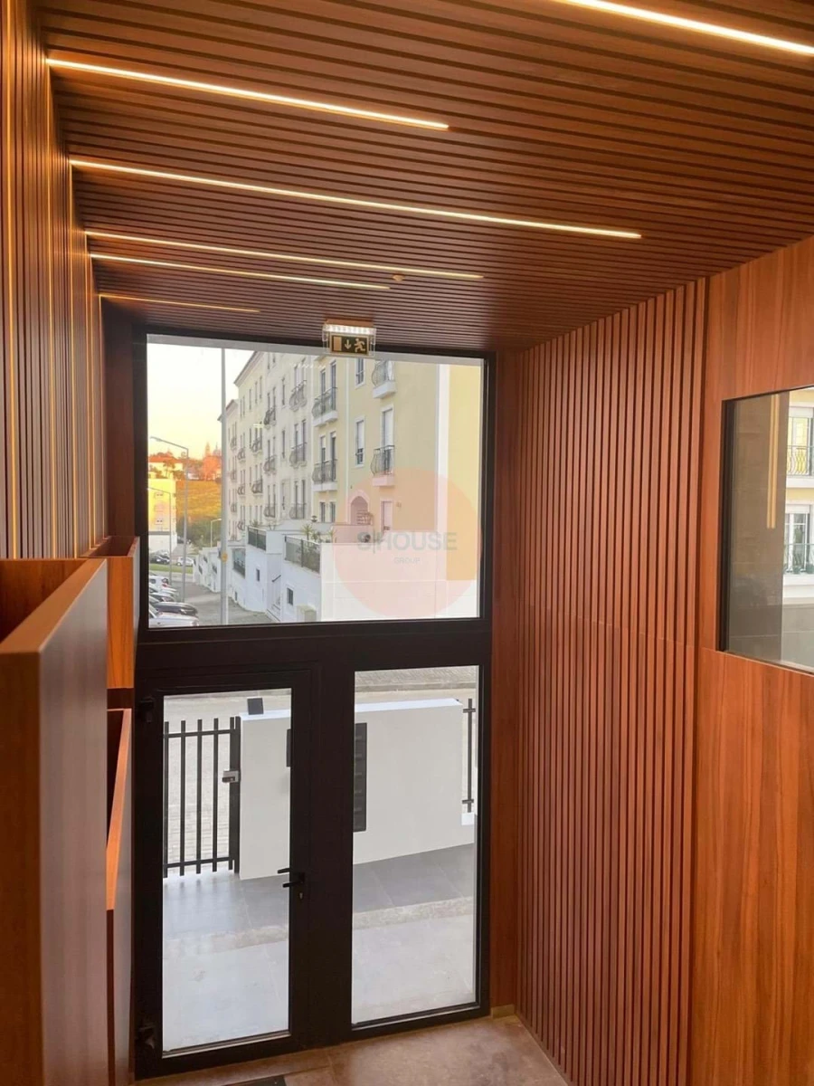 Apartamento T2 para Venda em Azueira e Sobral da Abelheira Foto 17