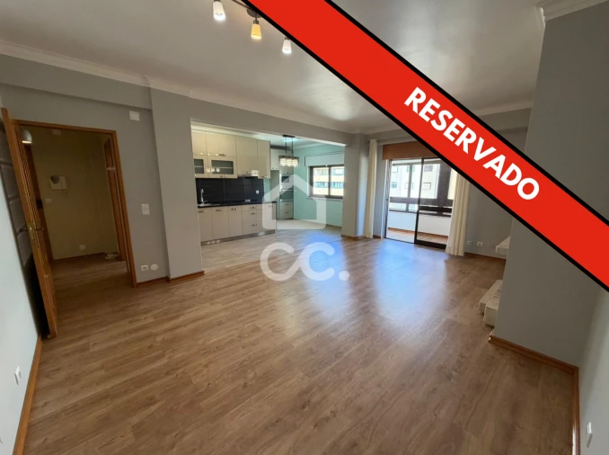 Apartamento T3 para Arrendamento em Loures Foto 1