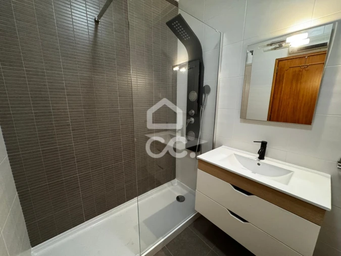 Apartamento T3 para Arrendamento em Loures Foto 19