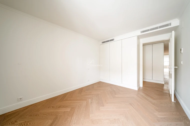 Apartamento T3 para Arrendamento em São Domingos de Benfica Foto 20