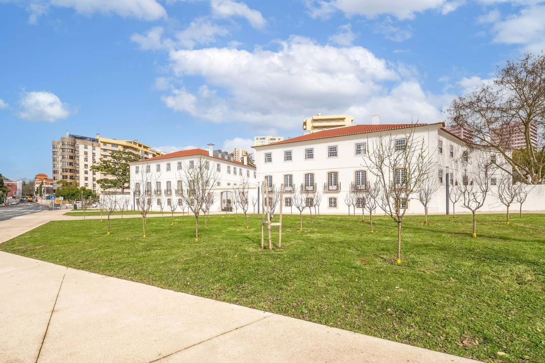 Apartamento T3 para Arrendamento em São Domingos de Benfica Foto 31