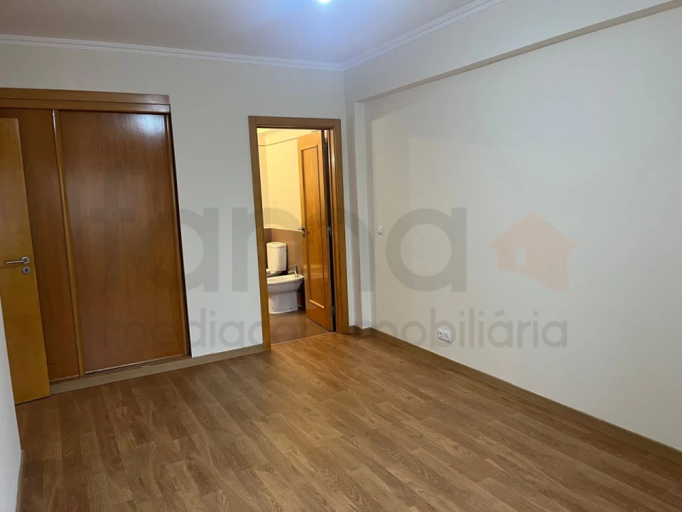 Apartamento T3 para Venda em Rio de Mouro Foto 21