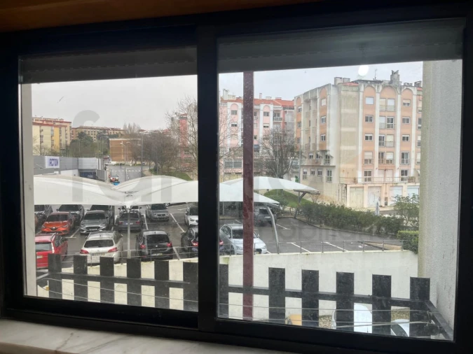 Apartamento T3 para Venda em Rio de Mouro Foto 5