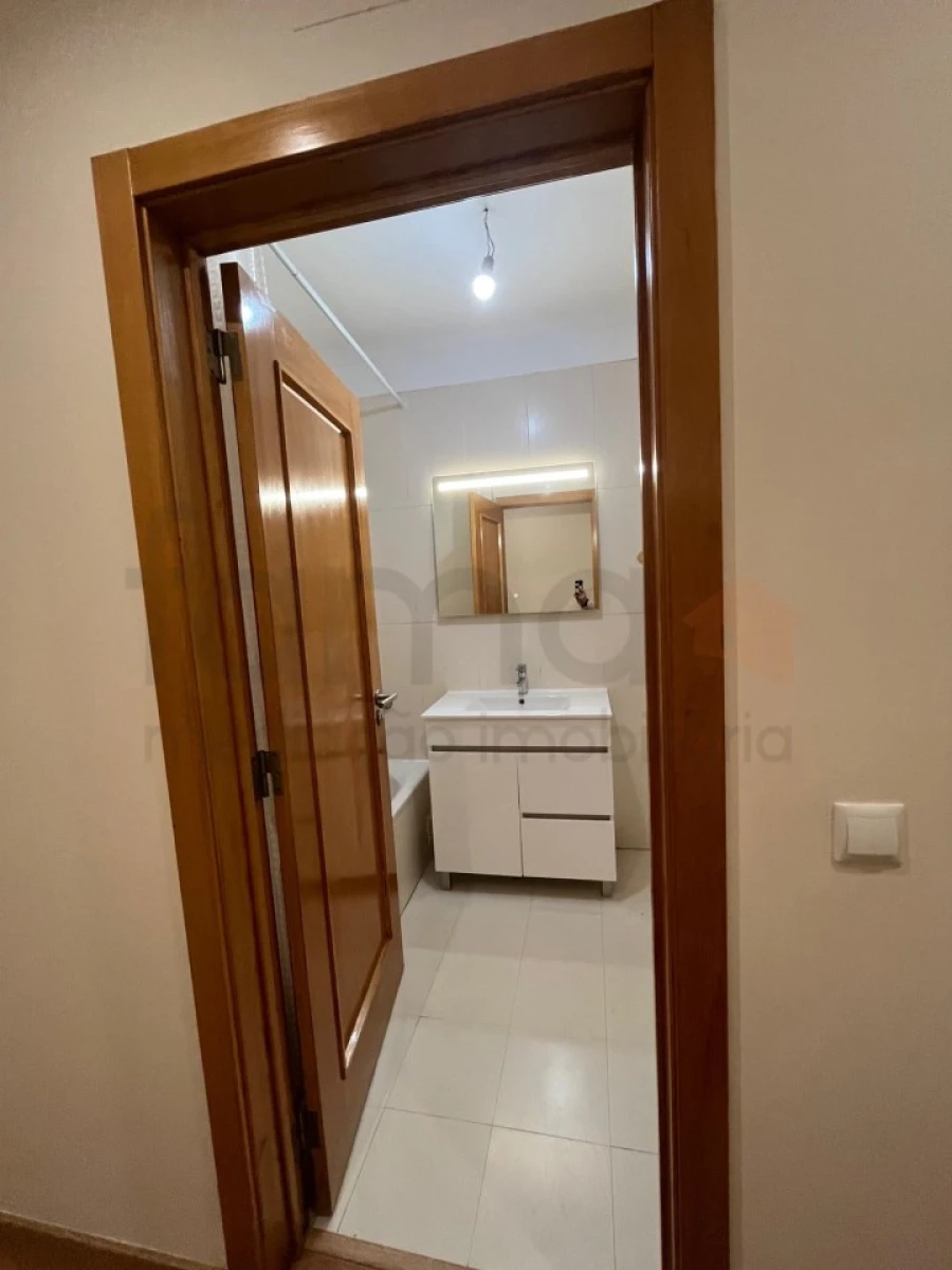 Apartamento T3 para Venda em Rio de Mouro Foto 17