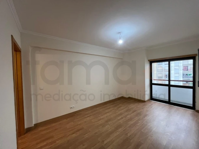 Apartamento T3 para Venda em Rio de Mouro Foto 19