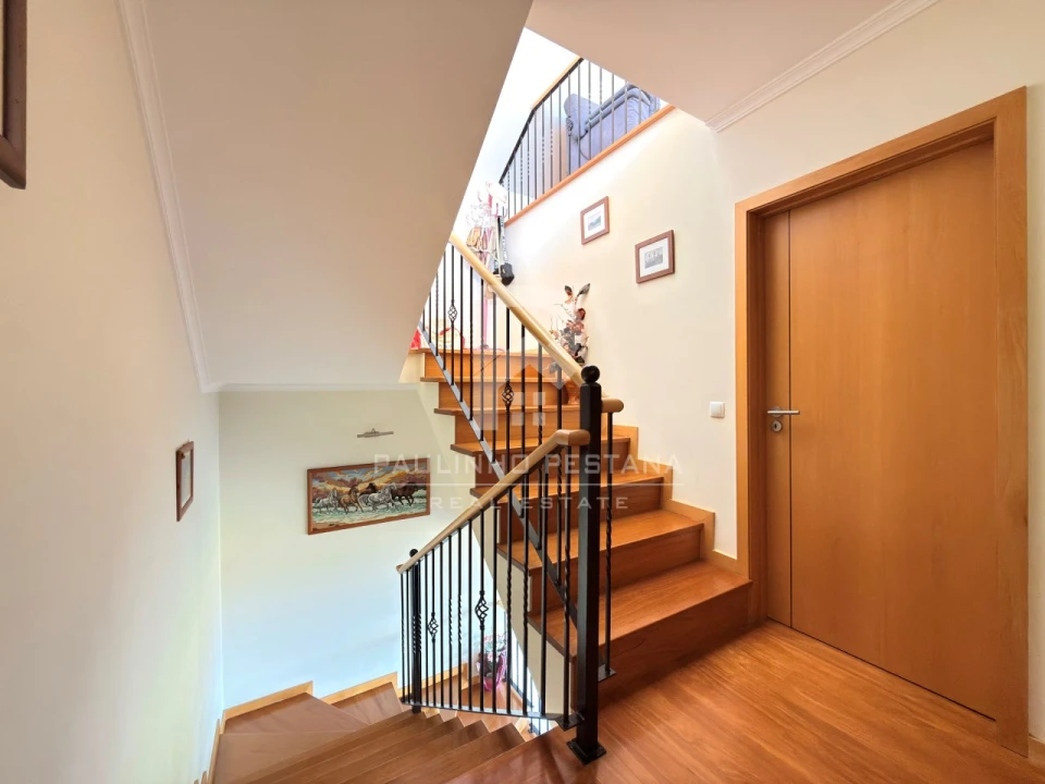 Moradia T3 para Venda em Santa Cruz Foto 25