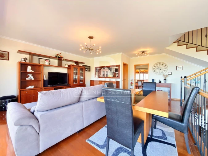 Moradia T3 para Venda em Santa Cruz Foto 4