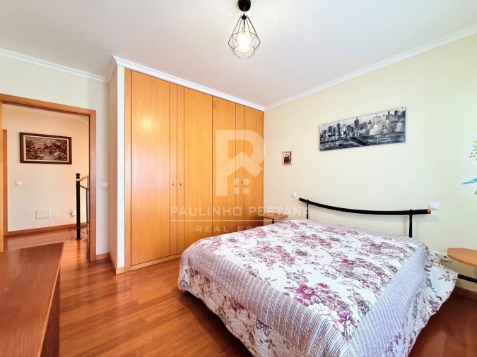 Moradia T3 para Venda em Santa Cruz Foto 18