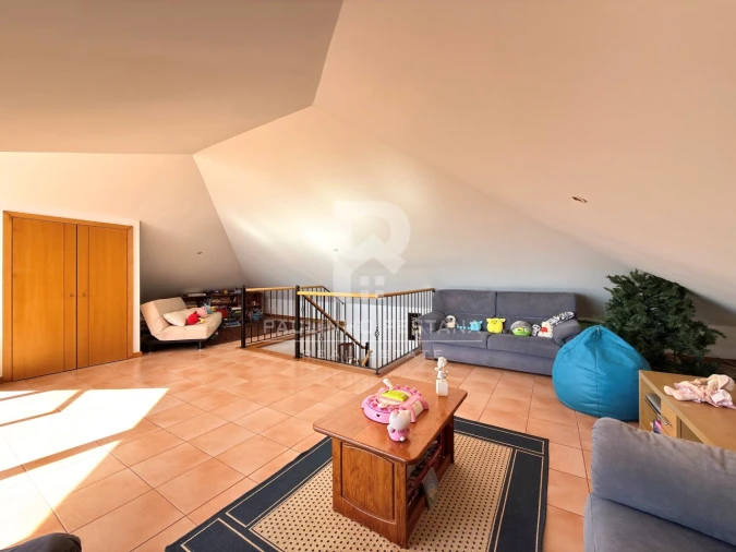 Moradia T3 para Venda em Santa Cruz Foto 24