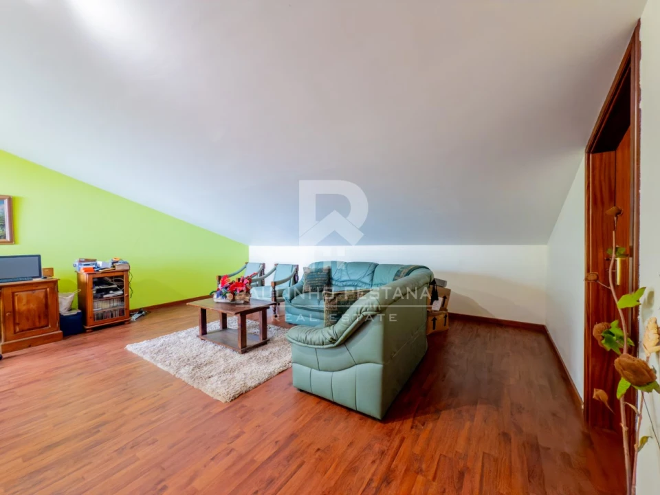 Moradia T3 para Venda em Imaculado Coração de Maria Foto 9