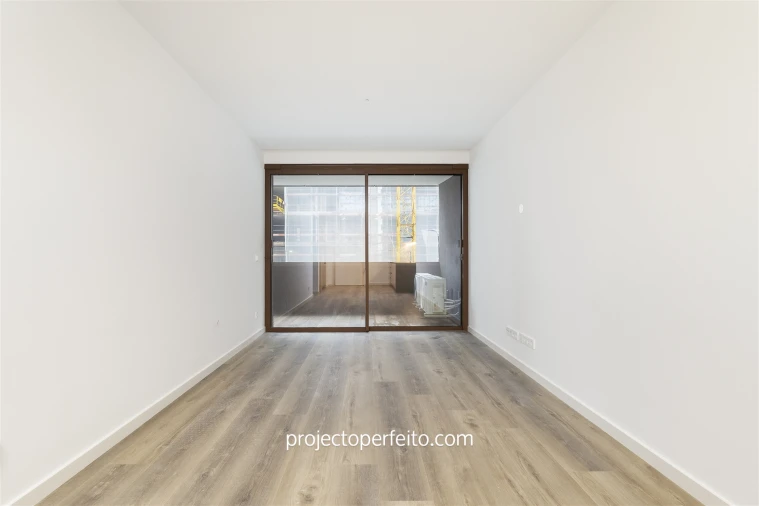 Apartamento T1 para Arrendamento em Santa Marinha e São Pedro da Afurada Foto 11