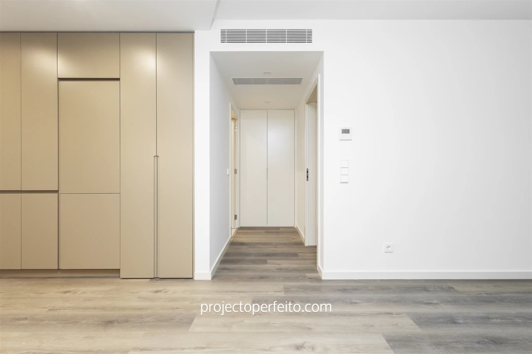 Apartamento T1 para Arrendamento em Santa Marinha e São Pedro da Afurada Foto 6