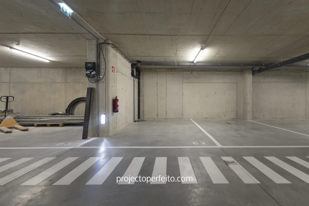 Apartamento T1 para Arrendamento em Santa Marinha e São Pedro da Afurada Foto 14