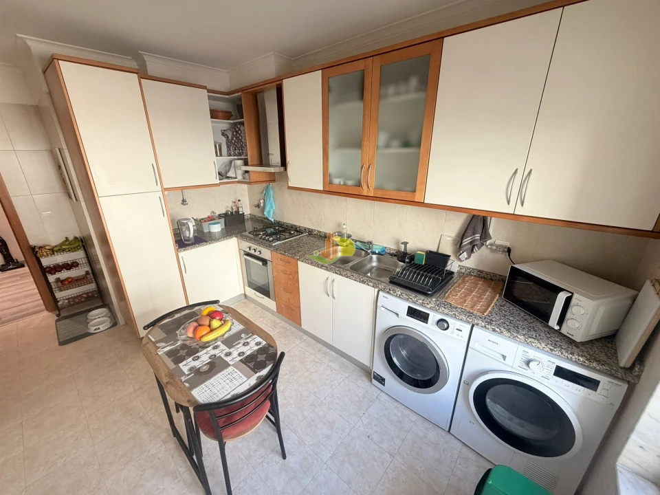 Apartamento T2 para Venda em Tavarede Foto 14