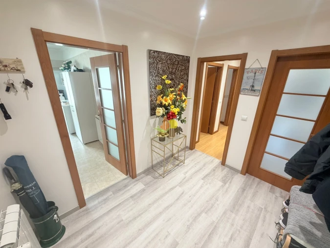 Apartamento T2 para Venda em Tavarede Foto 18